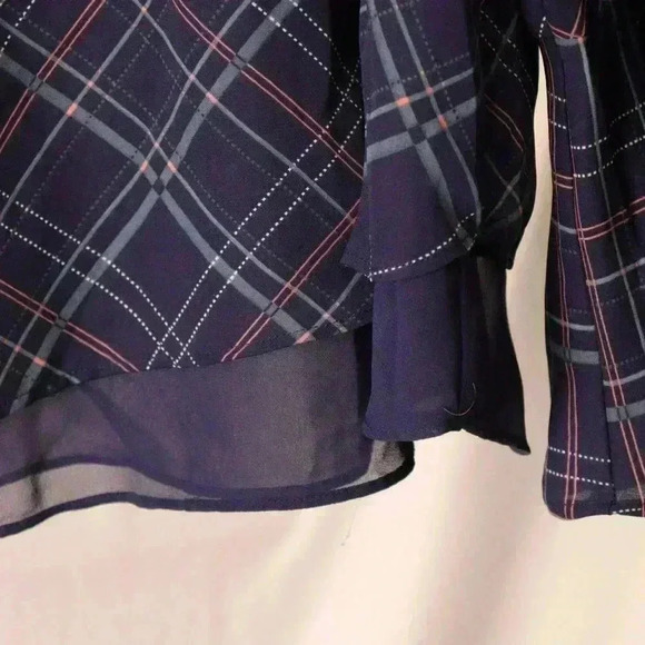 LC Lauren Conrad patterned blouse with lace back size L women flared ruffle cuff - Picture 8 of 11